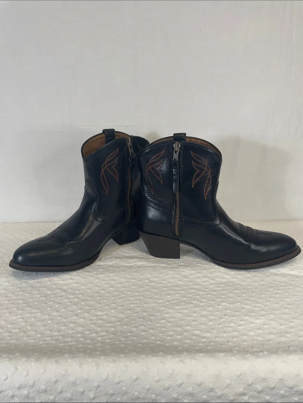 Ariat Darlin Short Western Boot ‘Old Black’W9.5 NWOT